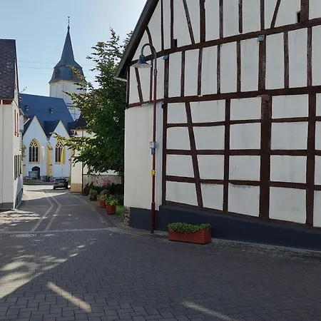 4-sterne Zertifizierte Festung Zu Ketghe - Naehe Koblenz Fuer Urlaub Und Arbeit * Kettig